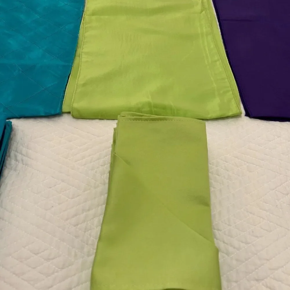 Event-Ready Table Runner & Napkin Bundles (Set of 4)